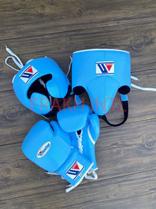 2025 professionnel bleu gagnant gants de boxe ensemble en cuir gagnant gants de boxe véritable cuir de vachette gagnant boxe Sparring Kit - Product Image 2