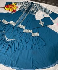 3 pièces Salwar Kameez femmes indiennes pakistanaises ethniques dames fête Punjabi couture disponible en gros pelouse costume vêtements - Product Image 2