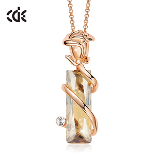 CDE N1764 прекрасное ювелирное изделие изящное ожерелье с цветком розы женское розовое ожерелье с кристаллами ювелирные изделия с покрытием из розового золота - Product Image 1