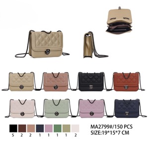 Borsa a Tracolla in Pelle con Catena per Donna - Product Image 1