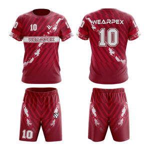 Tenue de football professionnelle de haute qualité pour hommes, légère et au design moderne, couleur unie, service OEM, ensemble de vêtements de football - Product Image 1