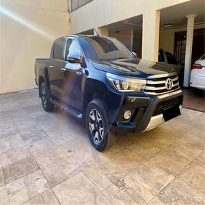 Toyotaa Hilux neuf et d'occasion en stock, construit pour une fiabilité à faible entretien et une conduite tout terrain - Product Image 4