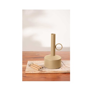 Nouveau Vase à fleurs en métal, meilleurs produits d'intérieur pour la maison, jardinière décorative pour la décoration de mariage au prix de gros - Product Image 1