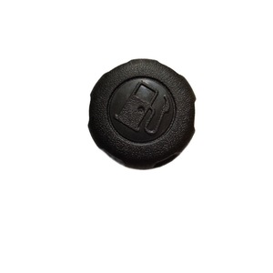 Tappo Serbatoio Carburante in Plastica DLM4600Sp/5100/5600 Compatibile con 701980=702036 Rif. 701903 per Tosaerba - Product Image 1