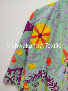 Veste courte en coton Suzani à col montant, tissée à la main, broderie pour femmes, écologique, nouveau design - Product Image 2