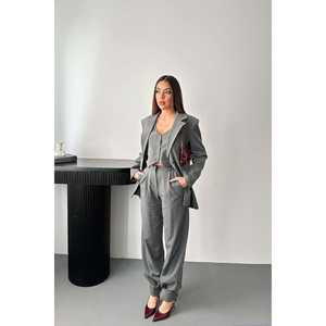 Conjunto de Traje de Tres Piezas a Rayas Grises para Mujer al por Mayor - Product Image 5