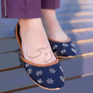 Zapatos Khussa para Mujer, Antideslizantes, de Alta Calidad, con Parte Superior de Terciopelo, Bordados, Hechos a Medida, Servicio OEM, Cantidad al por Mayor, Fábrica de Pakistán - Product Image 5