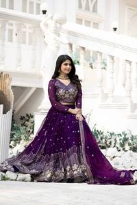 ชุดแต่งงานออกแบบ lehenga choli และ dupatta - Product Image 5
