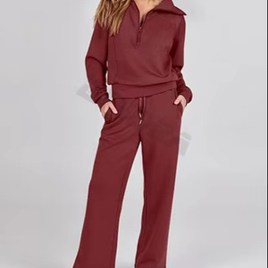Nouvel ensemble de survêtement d'hiver élégant pour femme avec design extensible dans quatre directions, léger et respirant pour une utilisation active quotidienne - Product Image 1