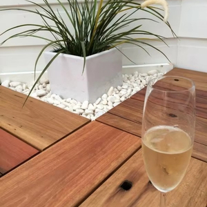 Dalles de sol en bois d'acacia imperméables à emboîtement pour usage intérieur et extérieur - Product Image 1