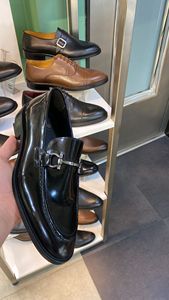 Zapatos de piel de vaca de moda para hombre para una oficina elegante y un uso cómodo - Product Image 2