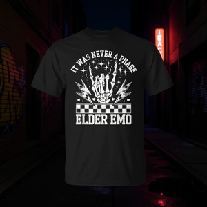 เสื้อยืดโปรโมชั่นของเอลเดอร์ อีโม คลอธิ้ง 'It Was Never a Phase' สไตล์อีโม - Product Image 3