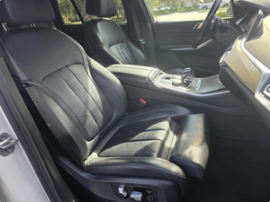 PRÊT À CONDUIRE - VÉHICULE D'OCCASION À VOLANT À GAUCHE |   Conduite à droite |   BMW X5 SDRIVE40I M SPORT 2021 - Product Image 5