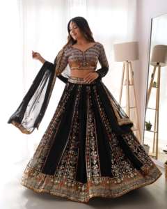 Ensemble de mariée Premium Foux Gorgette Choli Lehenga finement brodé avec accents de toile et dentelle ornée de Dupatta - Product Image 4