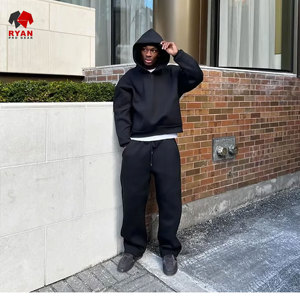 Chándal de Diseño Personalizado para Hombre, Tejido Transpirable y Cómodo, Cuello con Capucha y Logotipo Personalizado, Diseño ODM - Product Image 1