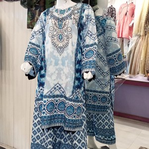 Kurtis Top designs avec logos personnalisés pour femmes disponibles en tailles personnalisées à des prix abordables Respirant - Product Image 1