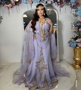 DESIGN 0F SUPERBE BRODERIE ZARI SUR DESIGNER BEAU CAFTAN ET ÉTOLE BLEU CIEL AVEC ROBE DE TRAIL POUR FÊTE ET Mariage = 2024 - Product Image 1