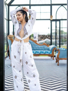 <b>White</b> <b>Boho</b> Embroidered Midi Jumpsuit V-Neck Bubble Sleeve Digital Printed Summer Romper Bohemian Resort Wear 100% Cotton - Product Image 3
