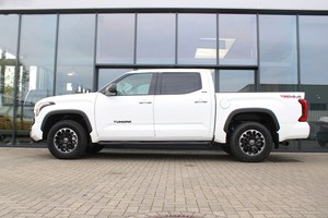 2023 para Toyota Tundra para GCC usado dirección izquierda AWD Drive asientos de cuero ACC Control de crucero Euro6 emisión - Product Image 4