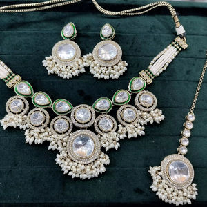 Collar étnico Chapado en sombra para pendientes de araña de boda con material de aleación de piedras de circón - Product Image 1