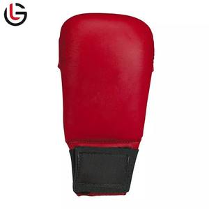Gants de karaté personnalisés confortables de qualité supérieure fabriqués au Pakistan pour une utilisation sportive - Product Image 3