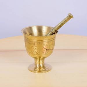 Ensemble de mortier et de pilon Imam Dasta en laiton pur Ohkli Musal Kharal 4 pouces pour l'utilisation de la médecine et du broyage des herbes par la collection de qualité - Product Image 1