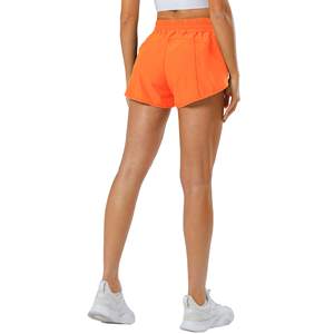 Short de yoga extensible pour tous les types de corps Short de yoga en tissu doux pour des figures plus complètes Short pour femme - Product Image 4