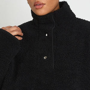Prix avantageux pour les acheteurs en gros, sweat-shirt à boutons pour femmes avec matière en polaire sherpa pour un ajustement confortable et décontracté, design décontracté - Product Image 2