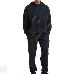 Survêtement d'entraînement pour homme à capuche avec logo personnalisé - Haute qualité 100% coton, écologique, vêtements de sport à bas prix, vente en gros - Product Image 5