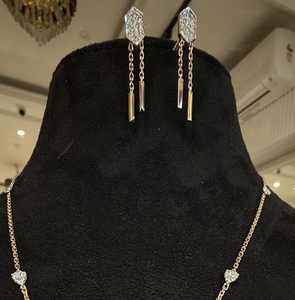 Conjunto de collar de diamantes de cadena de oro de 14K con pendientes Collar de diamantes naturales de 18K Joyería elegante de diamantes - Product Image 2