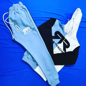 Conjunto de sudadera con capucha y pantalones de chándal con cremallera para hombre de alta calidad con parche bordado chándal de invierno informal desgastado para hombre - Product Image 1