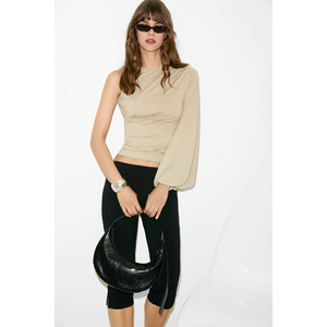 Blusa de mujer ETHIQUET ZEKONE de tela suave y elástica con manga murciélago y detalle fruncido en la cintura - Product Image 1