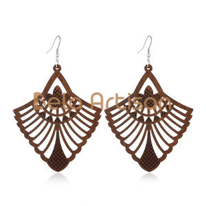 Boucles d'oreilles lustre gravées au laser en laiton vintage Fournisseur en gros avec options personnalisées pour B2B - Product Image 1