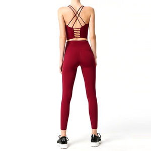 Ensemble de yoga pour femmes de couleur unie sur mesure OEM au prix de gros raisonnable Costumes de yoga Design personnalisé - Product Image 2