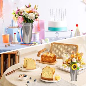 Vase à fleurs en métal Art Déco moderne fait main, élégant et décoratif pour centres de table en gros, respectueux de l'environnement - Product Image 5