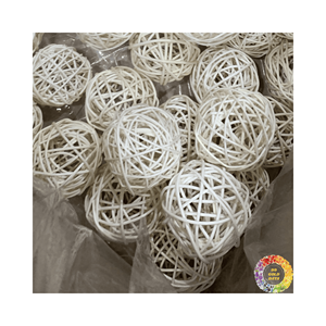 Boule de rotin artisanale du Vietnam, boules rondes tissées décoratives pour les ornements d'arbre de Noël, ballons de football Sepaktakraw - Product Image 2