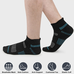 Calcetines atléticos hechos a medida para correr y entrenar Tela transpirable ligera con logotipo OEM para uso a granel - Product Image 2