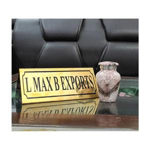 Fournitures funéraires les plus récentes Urnes de crémation en laiton/aluminium de l'Inde au prix d'usine direct pour les acheteurs en gros - Product Image 1