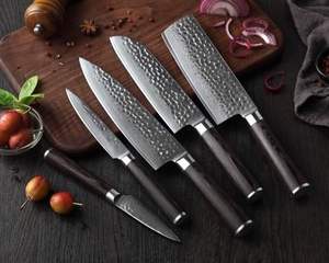 Juego de cuchillos de cocina de 5 piezas de acero de Damasco hecho a mano SCL, ecológico, ambidiestro, con mango de madera vintage. Juego de Cuchillos de Cocina - Product Image 1