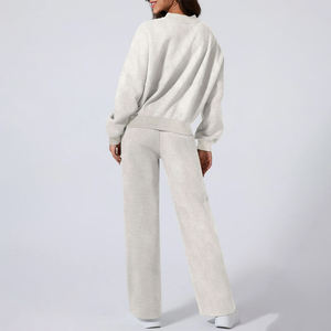 ชุดลำลองผู้หญิงแบบ OEM/ODM ชุดเซ็ท 2 ชิ้น ชุดวอร์มแบบสั่งทำ แบรนด์ส่วนตัว ชุดแทรคสูทขนาดใหญ่ และชุดออกกำลังกายคุณภาพสูง - Product Image 2