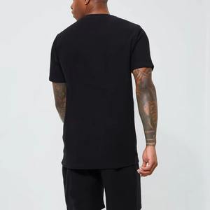 Venta al por mayor Camiseta ajustada para hombres gimnasio entrenamiento camiseta Casual algodón Slim Fit en blanco liso logotipo personalizado al por mayor proveedor OEM pedidos - Product Image 1