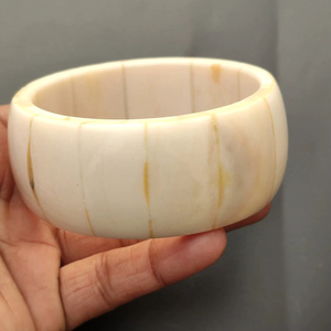 Brazalete de Hueso de Búfalo Natural, Joyería Artesanal de Hueso de Búfalo - Product Image 1