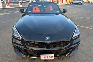 Voiture d'occasion fiable 2024 B-M-W Z4 M40i ~7 400 milles, 382 ch, 6 cylindres turbo - Product Image 3