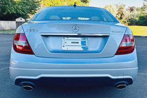 Mercedes-Benz C300 4Matic berline 2012 d'occasion en excellent état - Product Image 1