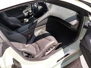 SUPER LIMPIO, CHEVROLET CORVETTE 2024, COUPÉ GRIS PLATEADO, LISTO PARA ENVIAR - Product Image 6