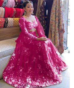 Ensemble Lehenga Choli pour femmes ethniques indiennes nouveau filet papillon avec motif de séquence de broderie Dupatta vêtements traditionnels élégants - Product Image 1