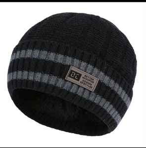 Gorro de punto cálido para exteriores de otoño e invierno para hombre a la moda, gorro transpirable de lana a rayas coloridas a la moda, patrón a cuadros - Product Image 3