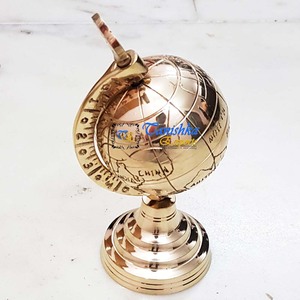 Décor de bureau de carte du monde de Globe de table polonais en laiton nautique avec support rotatif Mini carte de Globe de bureau en laiton pour cadeaux et décoration - Product Image 4