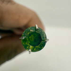 พลอยเพทายสีเขียวเจียระไนทรงกลมแบบหลวมหินธรรมชาติที่ดูดีมีสไตล์สำหรับเครื่องประดับครบรอบ - Product Image 2