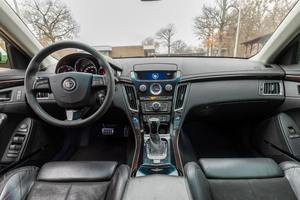 Cadillac CTS-V Sedán 2011 Usado en Buen Estado, Motor V8 Supercargado - Product Image 2